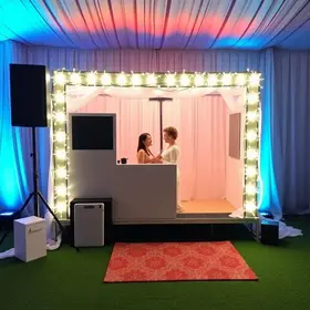 Quanto custa cabine de fotos para casamento: valores, fatores e cuidados