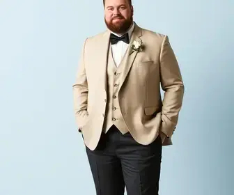Como escolher traje do noivo plus size: guia para planejar sem erros